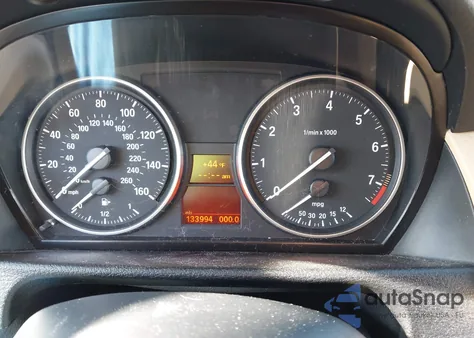 2014 BMW X1 xDrive28I z USA, uszkodzony, nr VIN WBAVL1C52EVY11560